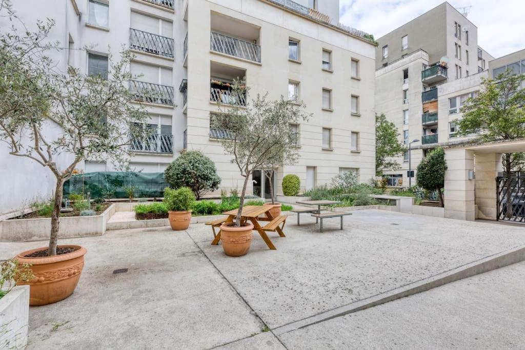 Premium Flat 6 People With Billard And Terrace Stade De France Saint-Denis  Extérieur photo